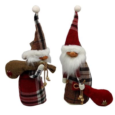 China Resin funny santa claus with present for holiday decoration for sale