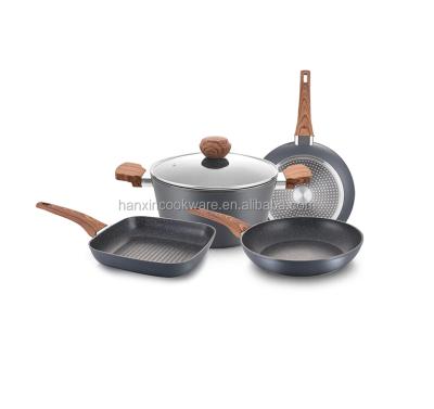 China Sustainable wooden handle cookware set for sale