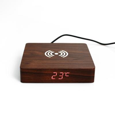 China Custom Eco Wireless Charging Cell Phone Bamboo Wood 2 in 1 Qi Wireless Charger Station with Digital Led Clock for sale