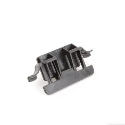 China Audi Original Spare Parts 8H0 853 909 Rocker Molding Clip for sale