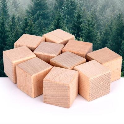 China Beech wood wooden blocks small 3cm to decorate beech wood cubes 30mm for crafts for sale