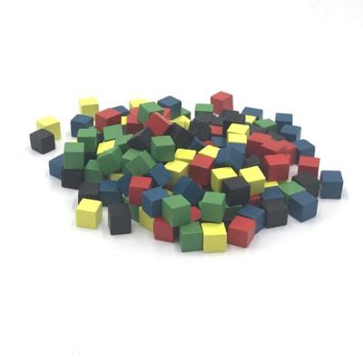 China Educational Toy 1 Cm Colored Wooden Cube Toy Wooden Activity Cubes Children Wooden Cubes for sale