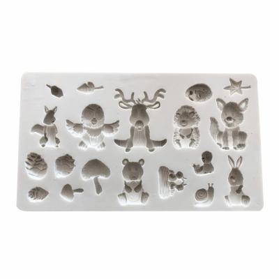 China Sustainable Diy Baking Chocolate Cake Mold Food Grade Maple Leaf Shape Silicone Mold for sale