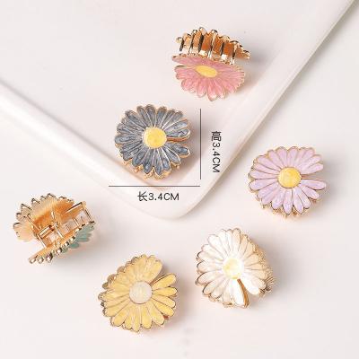 China Custom Flower Hairpin Fashion Style Hair Grab Female Hair Hold Claw Clip Metal Hair Claw For Women Claw for sale