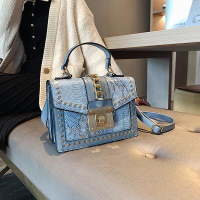 China 2022 New Style PU Female Bag Handbags Messenger Bags Long Wallet Mini Clutch Bag One-Shoulder Wholesale Diagonal Pants for sale