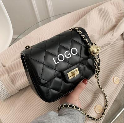 China Hot Selling Soft PU Women Handbag Solid Square High Quality Modern Luxury PU Leather Single Shoulder Bags With Metal Chains for sale