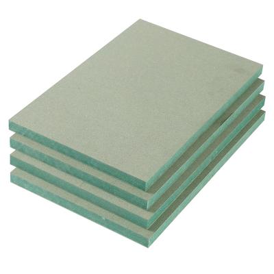 China 12Mm 15Mm 18Mm MDF Moisture Proof Green Single Board 1220X2440mm For Furniture Decoration for sale