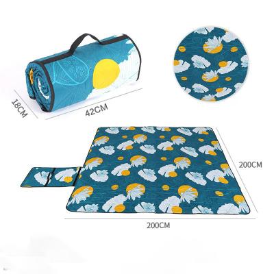 China Polyester Pongee+ Aluminum Film Waterproof Picnic Foldable Outdoor Camping Mat With Washable Pattern for sale