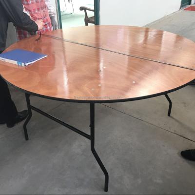 China Modern Events Used Plywood Folding Table 4FT 5FT 6FT Round Banquet Folding Tables For Venues for sale