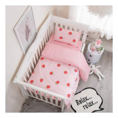 China Nondisposable Customized Small Size Baby Crib Quilt Cover Crib Set, Good Quality 3 Pcs Cute Summer Printed 100% Cotton Baby Crib Bedding Set for sale