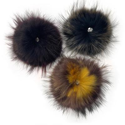 China Eco-Friendly Dye Eco-Friendly Hat Color Fashion Jtfur Raccoon Mixed Fur Beanie Pom Poms Detachable Snap Raccoon Pom Pom Balls for sale