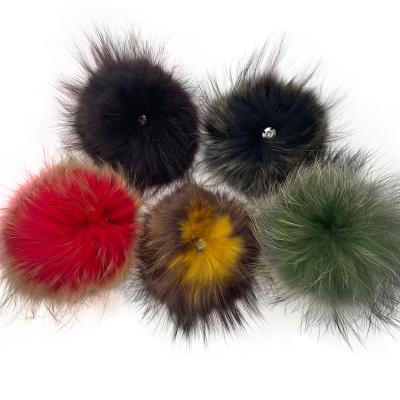 China Jtfur Women Size Dye Fur Balls Eco-Friendly Raccoon Poms Blurred Fluffy Pink Poms With Snap Button for sale