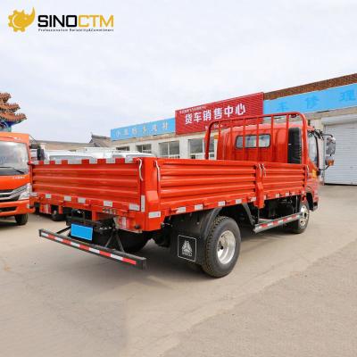 China Sinotruk HOWO 4x2 6 Wheeler Light Cargo Truck 6995x2150x2450 mm for sale