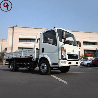 China 8 ton to 15 ton 5995x2000x2450 mm Sinotruk light truck howo light cargo truck for sale