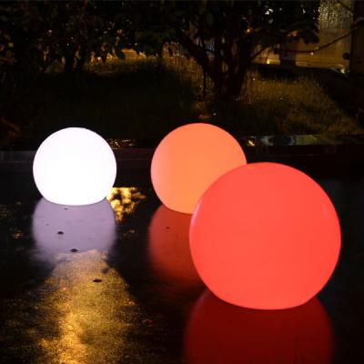 China Garden Magic Color Led Ball Rechargeable Waterproof Outdoor Garden Beach Pool Plastic Illuminated Floating Led Light Ball for sale