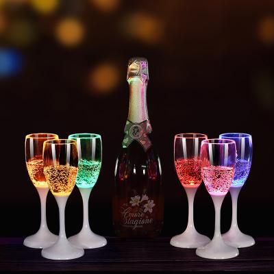 China Liquid Activated LED Light Up LED Party Custom Beauty Glass Insulated Plastic Drinking Champagne Fluffs Acrylic Glass Cup For Wedding / Party for sale