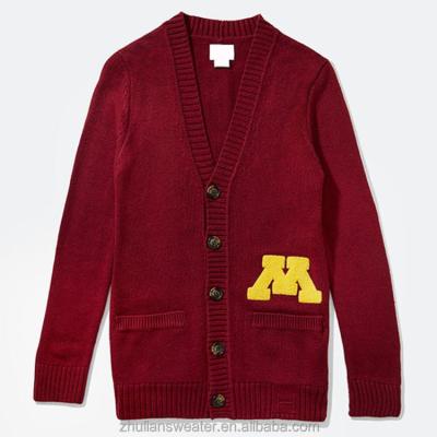 China Anti-wrinkle Custom Oem V Neck Loose Oversize  Embroidery Chenille Letter Patches Knitted Knitwear Men Varsity Sweater Letterman Cardigan for sale