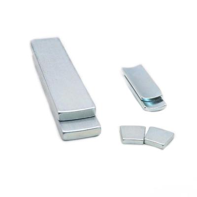 China Customization NdFeB Neodymium Arc Magnets With Zinc Coating Multipurpose for sale