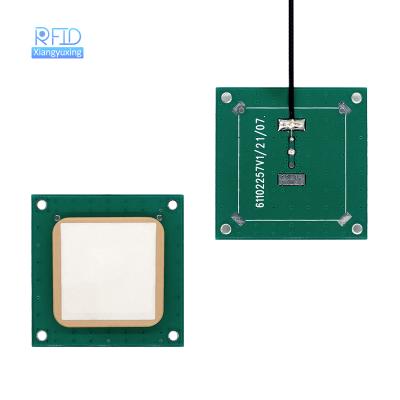 China 860Mhz 865Mhz 900Mhz 915Mhz 2dbi Small Ceramic Patch UHF RFID Vehicle Mounted Positioning Antenna For GPS Tracking for sale