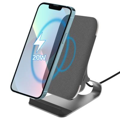 China Wireless Charging 2023 Multi-Function Wireless Phone Qi Radio Charger Stand 20W Indoor Outdoor Fast Charging Universal Phone Holder for sale