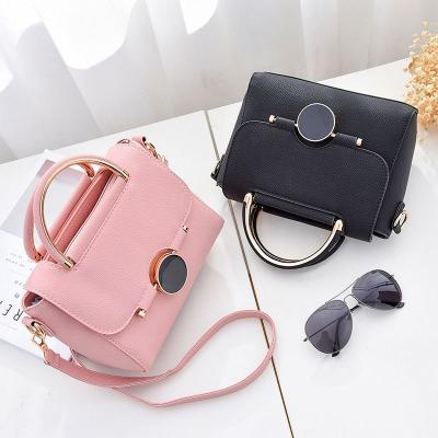 China Water Resistant 2022 Korean Sweet Sports Ladies Fashion Bag New Women Women Handbags for sale