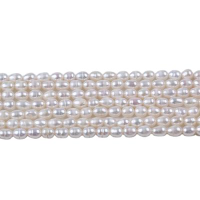 China Jewelry Making 5-6mm Loose Natural White Rice Freshwater Pearl Strand for sale