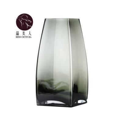 China Square Transitional Luxury Mouth Style Clear Glass Vase For Home Decoration for sale