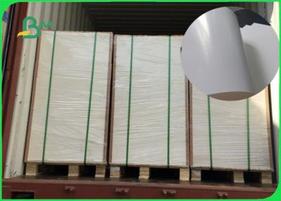 Chine Largeur 700 × 1000 mm Bonne douceur 270 gm 300 gm 350 gm Carton d'ivoire Pour les colis à vendre