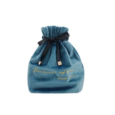 China Women Multifunctional High Quality Drawstring Cosmetic Pouches Pouches Soft Velvet Gift Makeup Bags With Embroidery Logo for sale