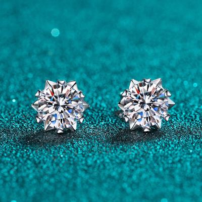 China CLASSIC Passed Earrings 925 Sterling Silver Perfect Cut Diamond Test Excellent Moissanite Snowflake 0.5-1 ct Stud Stone Earrings for sale