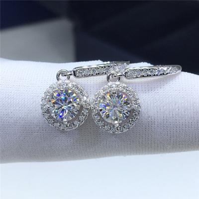 China Original Romantic 925 Silver Diamond Test Past Round Brilliant Cut 0.5 Carat D Color Moissanite Drop Earrings Gemstone Party Earrings for sale