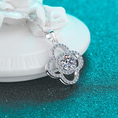 China Romantic 925 Silver Diamond Test Past Brilliant Cut Original 1 Carat D Color Moissanite Factory Pendant Necklace Gemstone Elegant Chain for sale