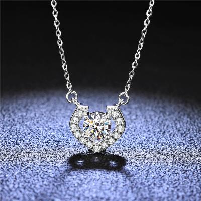 China Original 925 Diamond Test Past Romantic Silver Brilliant Cut 1 Carat D Color Moissanite Gemstone Beat Heart Shape Pendant Necklace for sale