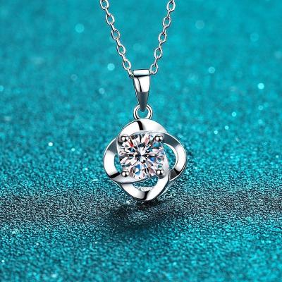 China Original 925 Romantic Silver Brilliant Cut 1 Carat Diamond Test Past D Color Moissanite Wedding Rose Pendant Necklace Fine Jewelry for sale