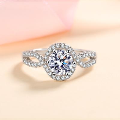 China Original 925 Silver 1 Carat CLASSIC Diamond Test Past Round Brilliant Cut Moissanite Twist Sparkle Ring Wedding GemstoneJewelry Size for sale