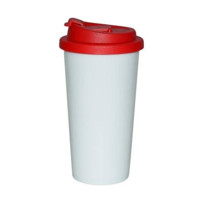 China Sustainable Tumblers 500ml Double Wall Plastic Water Coffee Mug With Plastic Crew Lid for sale