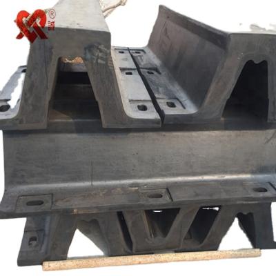 China Used for Boat and Dock DA-300H Marine Super Arch Rubber Fender for sale