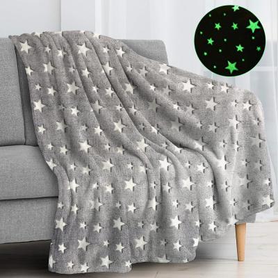 China Anti-Static Luminous Star Fleece Flannel Blankets Glowing Luminous Pink Glow in Dark Blanket 50*60in for sale