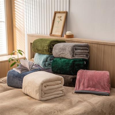 China Anti-static Super Soft Merbau Fluffy Blankets For Winter Plush Polyester Flannel Fleece Blanket Throw Blanket for sale