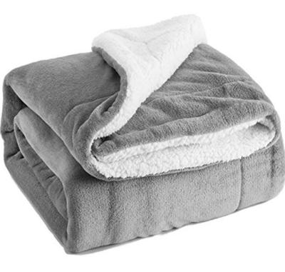 China Anti-static Winter Sherpa Lamb Velvet Double Layer Flannel Hot-Selling Thick Blanket for sale