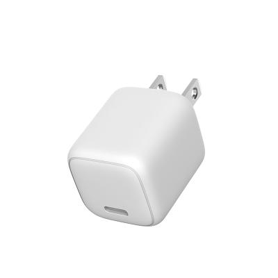 China TOP Selling Type-C 2021 Hot Sale 2021 Amazon Mobile Phone OEM ODM Mini Charger Fast Charge PD3.0 20W USA Plug Small Left Foldable Product for sale