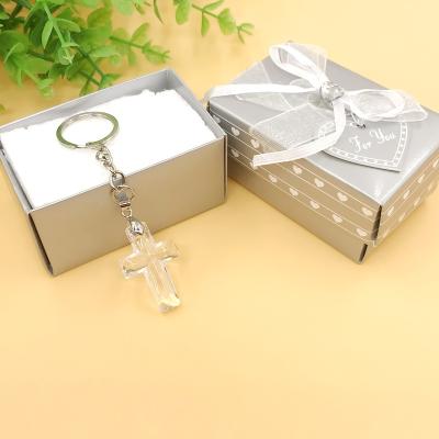 China Wedding Baby Favors Wholesales Crystal Collection Cross Key Chain Choice In Gift Box First Communion Party Gift Favors Baby Baptism Memories for sale