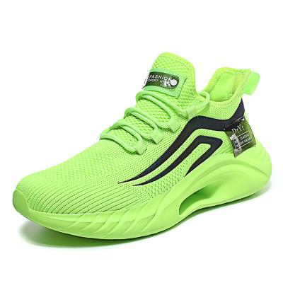 China Fashion trend men shoes 2022 fall wholesale new spring light running casual sneakers in running shoes for sale