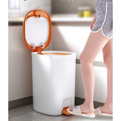 China Sustainable Plastic Small Round Trash Can Wastebasket Garbage Container Bin with Pedal for Bathroom Kitchen for sale