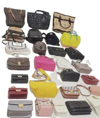 China Fashionable Used Bags Hot Sale Cheap Price Second Hand Women Women Handbag Used Women Bags In Bale To African for sale