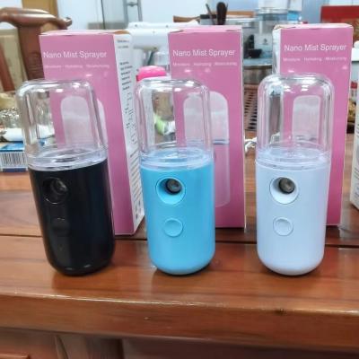 China Mini Moisturizer Jet Handheld Humidifier Face Beauty Instrument Portable Steaming Hydration Hydration Instrument for sale