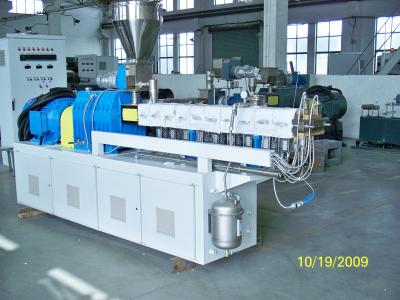 China 40mm Parallel Twin Screw Extruder Machine Masterbatch Production Line for sale