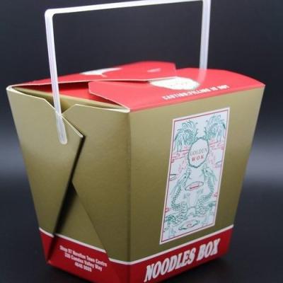 China Handmade 26oz Food Grade Disposable Paper Golden Noodle Box With Handle for sale