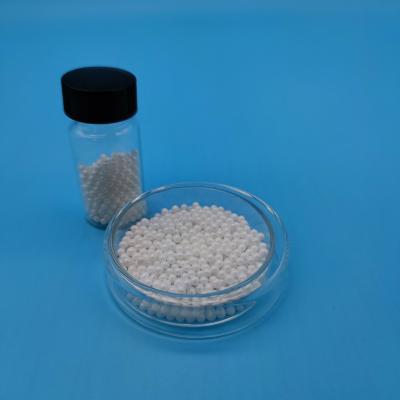 China Irregular White Ceramic Blasting Media Specific Gravity 2.6-2.8 for sale