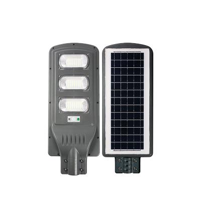 China ROAD Wholesale 2 Years Warranty Solar Powered Led Street Light 100W 200W Outdoor Street Led Solar Light for sale